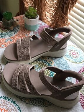 Skechers Women's Taupe Knit Strap Sandals